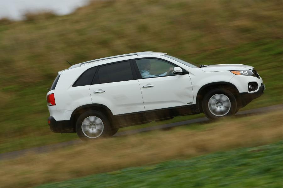  Kia Sorento 2010 года  (фото 16 из 238)